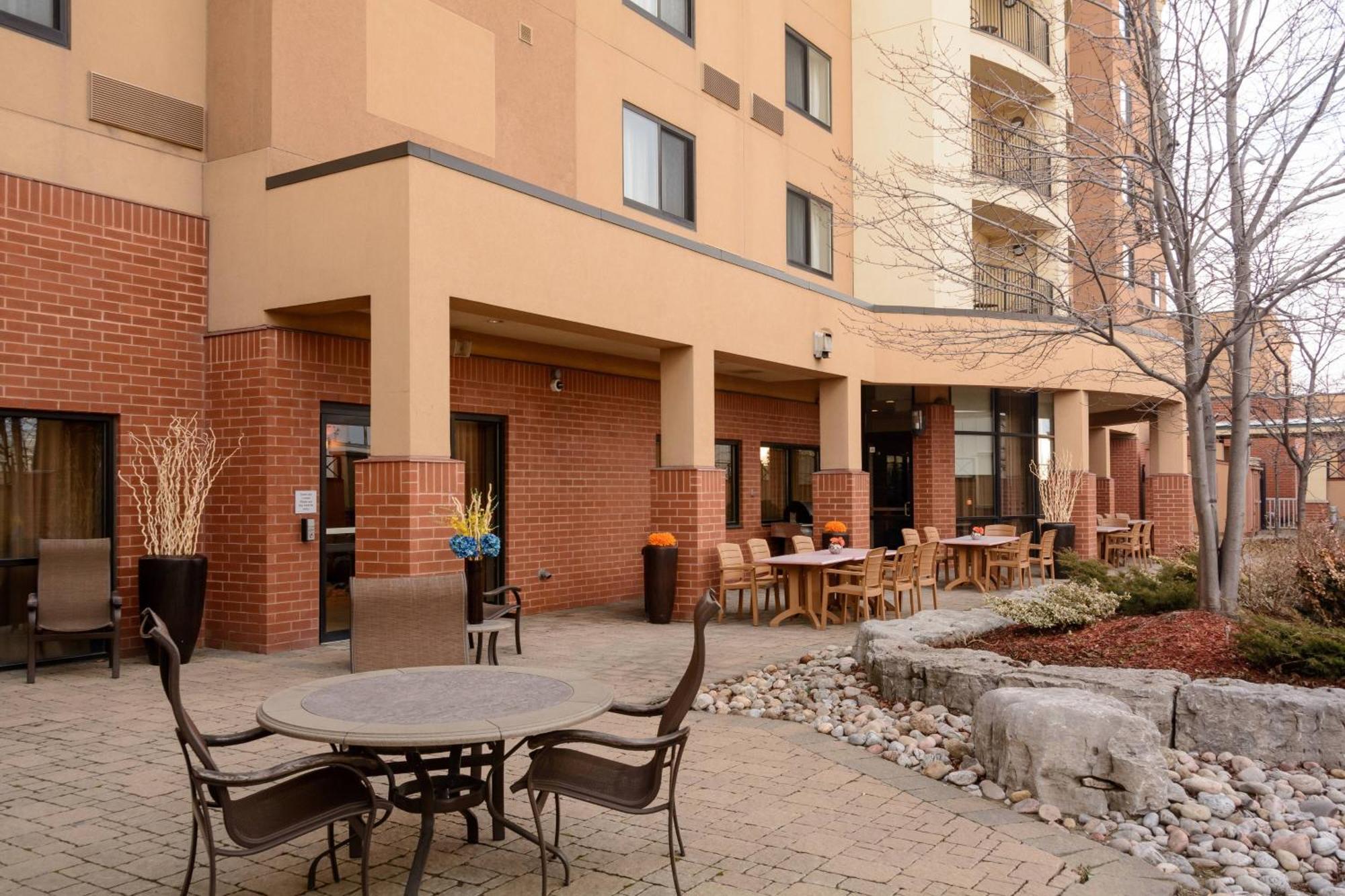 Hotel Courtyard By Marriott Toronto Brampton Exteriér fotografie